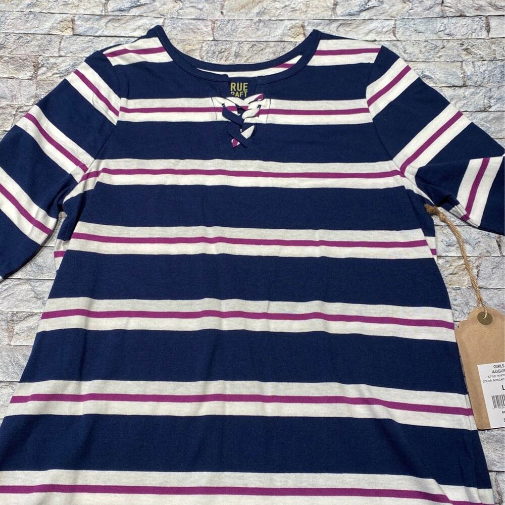 Girls large True Craft top